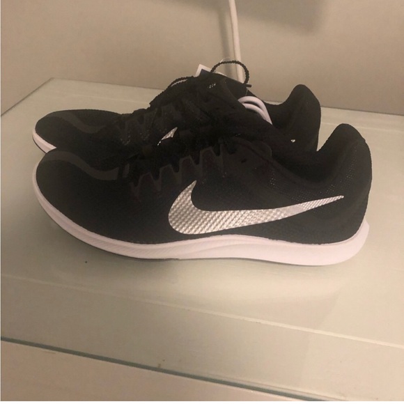 Nike Other - NEW Nike Men’s Zoom Rival Distance Track and Field Spikes Cleats Shoes Size 10
